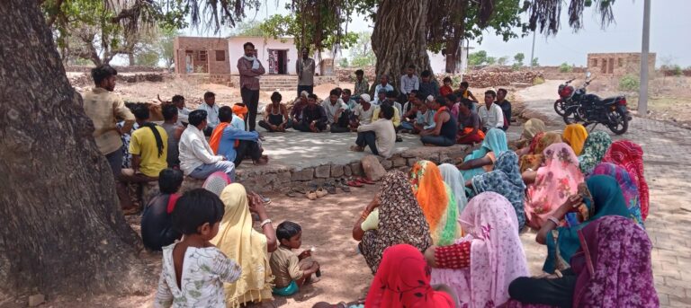 ग्राम स्तरीय वन अधिकार समितियों का गठन करते हुए (7)